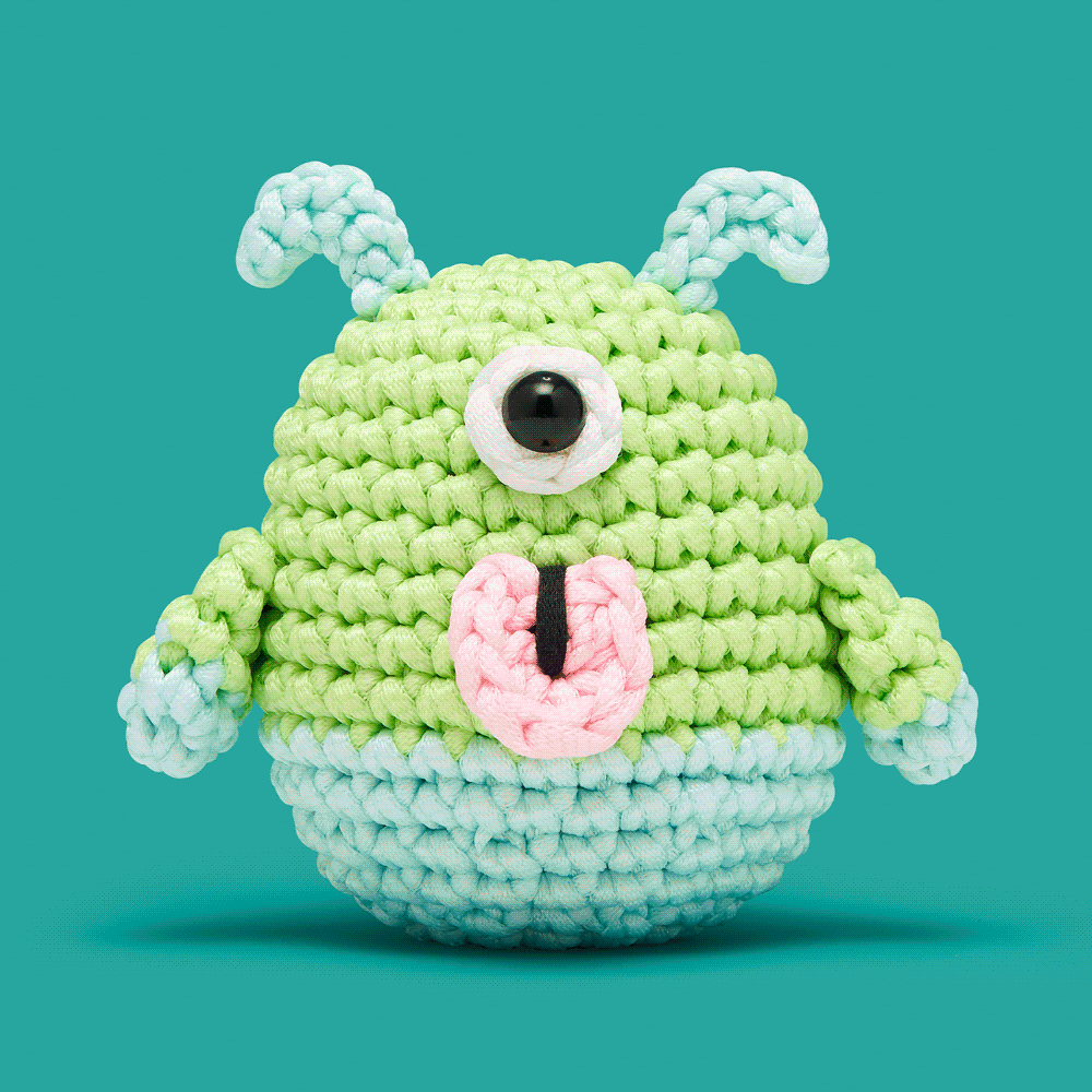 Alternative view of Zorp the Martian Crochet Kit