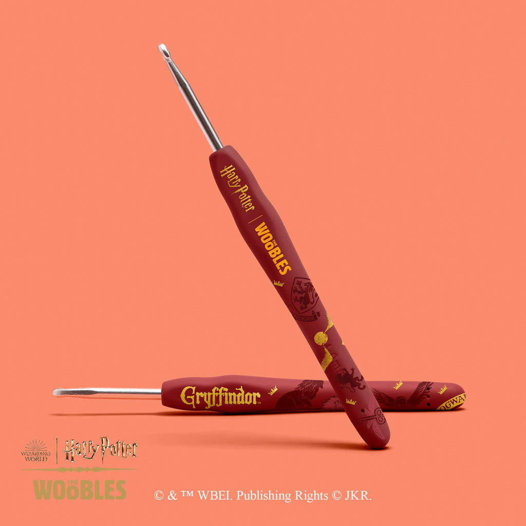 Alternative view of Gryffindor Lion Crochet Kit