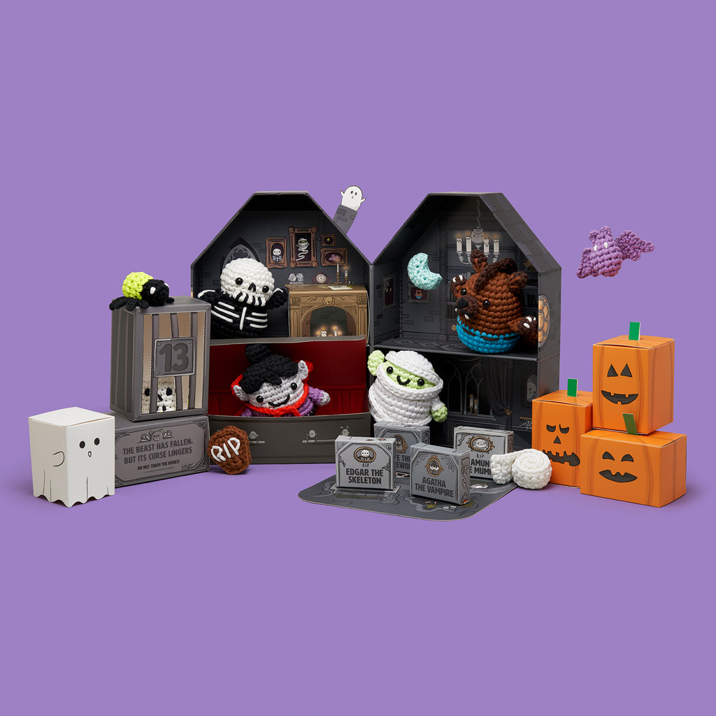 Alternative view of Eerie-sistibly Woobly Haunted House Box